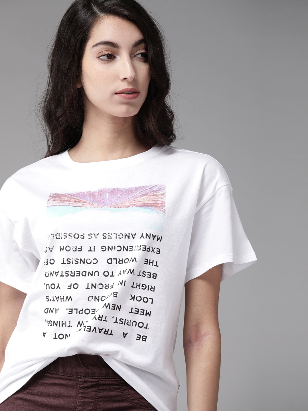 

The Roadster Lifestyle Co Women White Black Printed Round Neck Pure Cotton T-shirt
