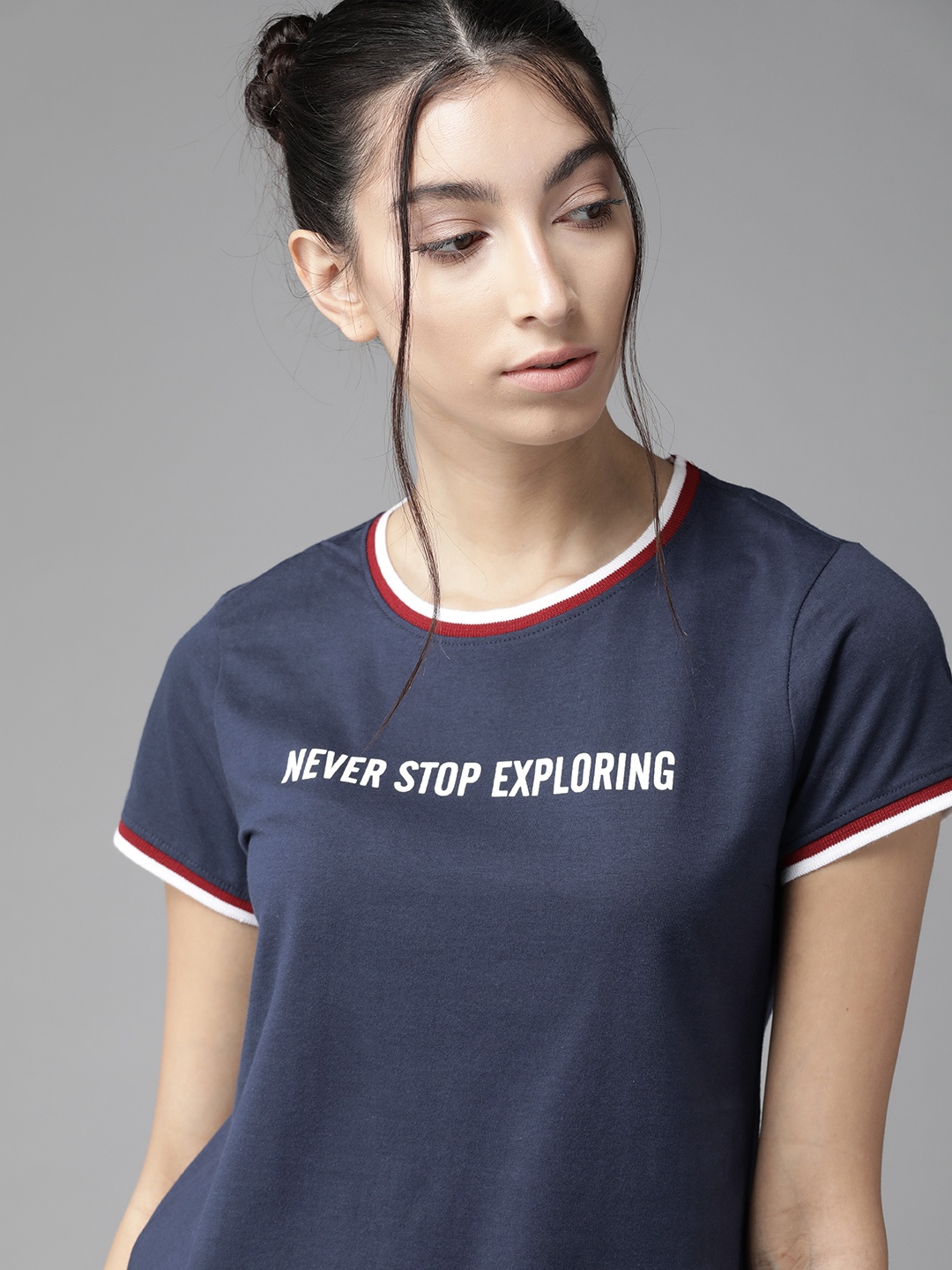 

The Roadster Lifestyle Co Women Navy Blue Pure Cotton Solid Round Neck T-shirt
