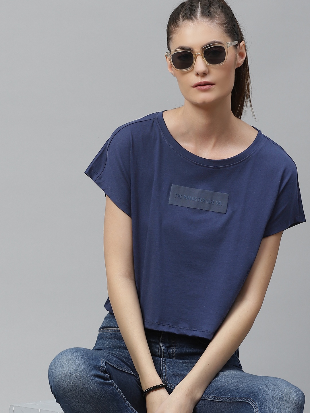 

The Roadster Lifestyle Co Women Navy Blue Printed Round Neck T-shirt
