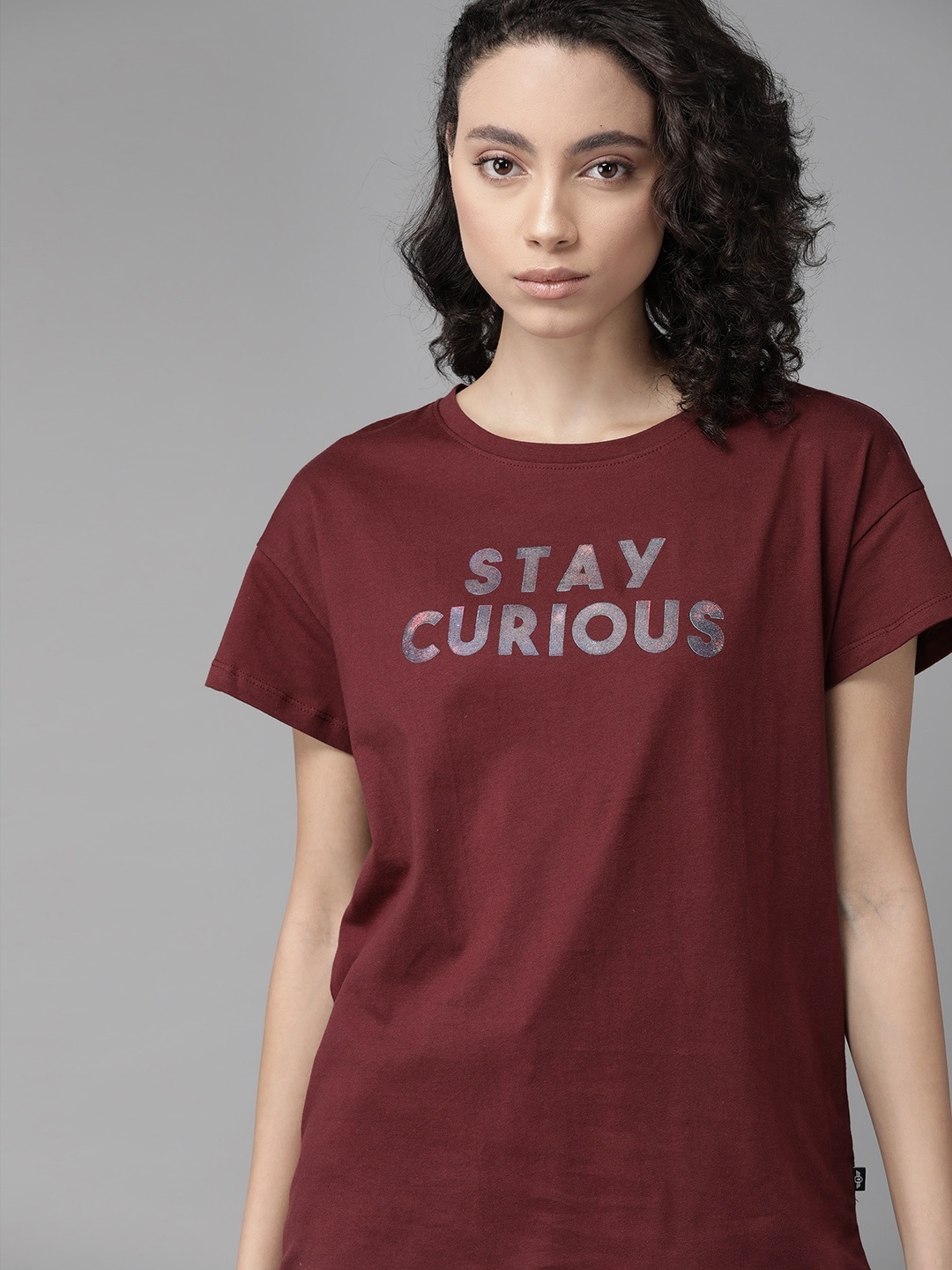 

The Roadster Lifestyle Co Women Burgundy Printed Pure Cotton Loose Fit Round Neck Pure Cotton T-shirt