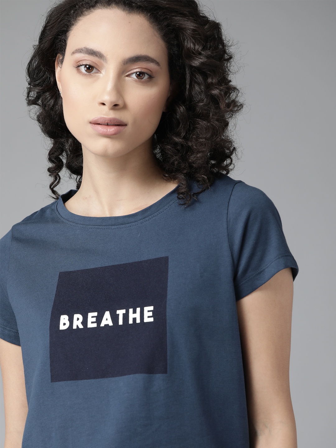 

Roadster Women Navy Blue Pure Cotton Printed Round Neck T-shirt