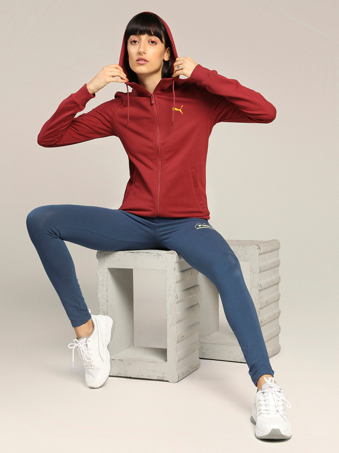 

Puma Women Red Solid Sporty Jacket