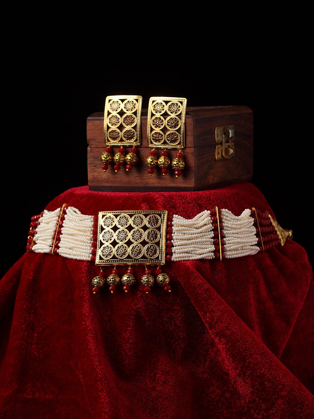 

PANASH Gold-Plated Red Pearl Beaded Handcrafted Sustainable Jewellery Set
