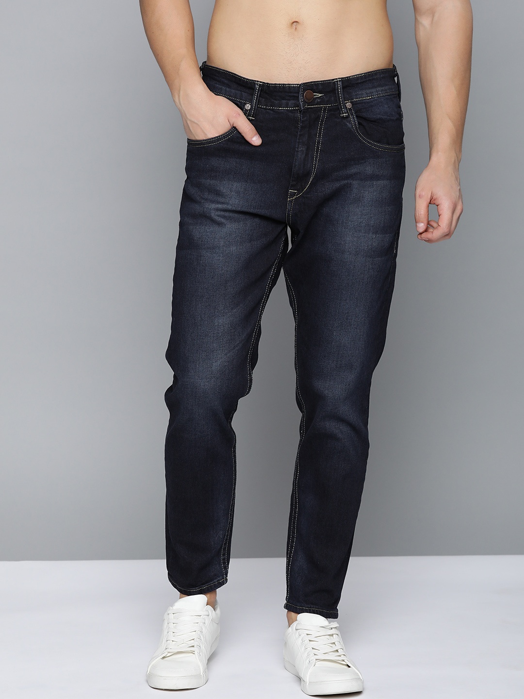 

HERE&NOW Men Navy Blue Slim Tapered Fit Mid-Rise Clean Look Stretchable Jeans