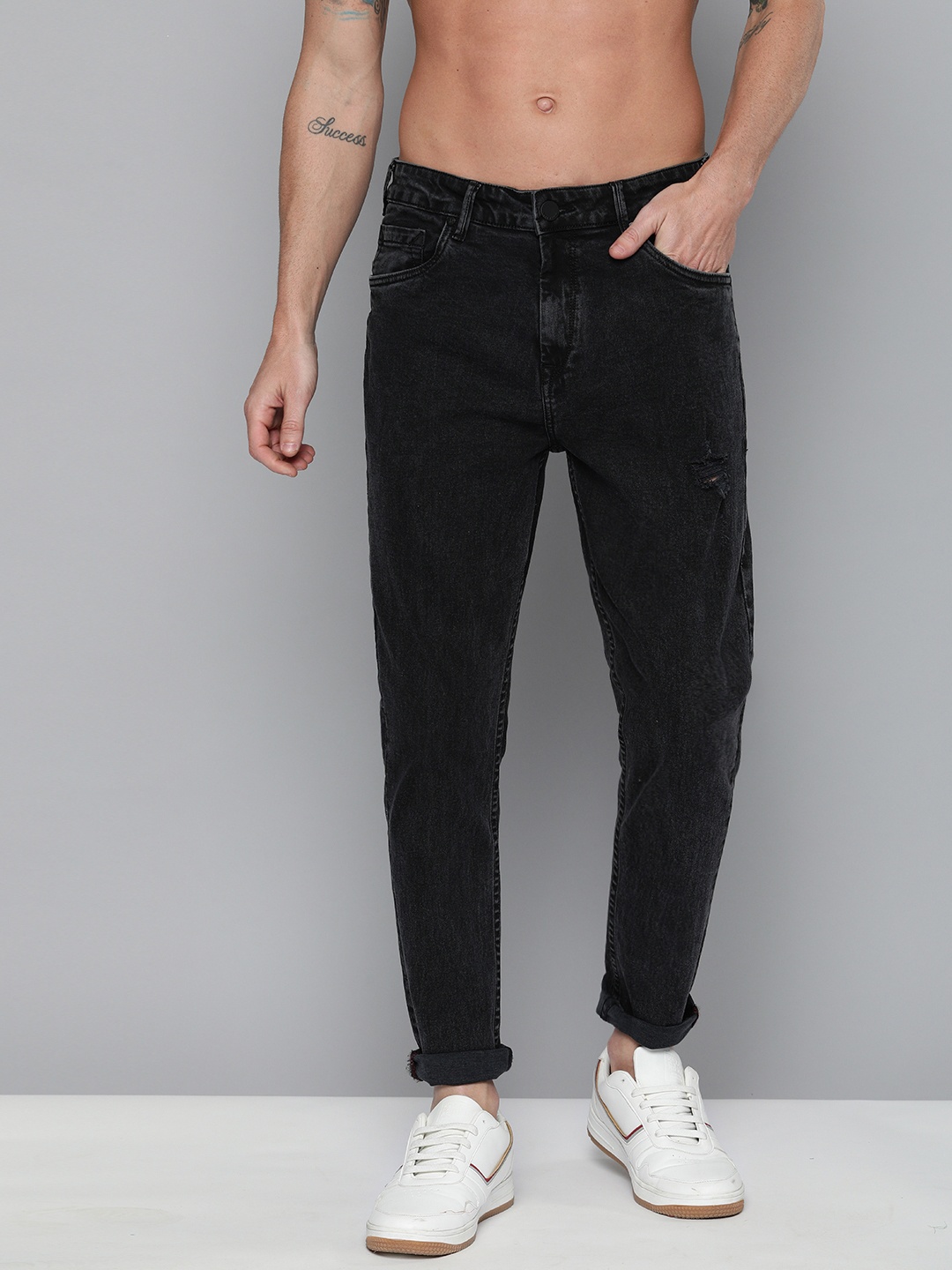 

HERE&NOW Men Black Ankle Slim Tapered Fit Mid-Rise Low Distress Stretchable Jeans