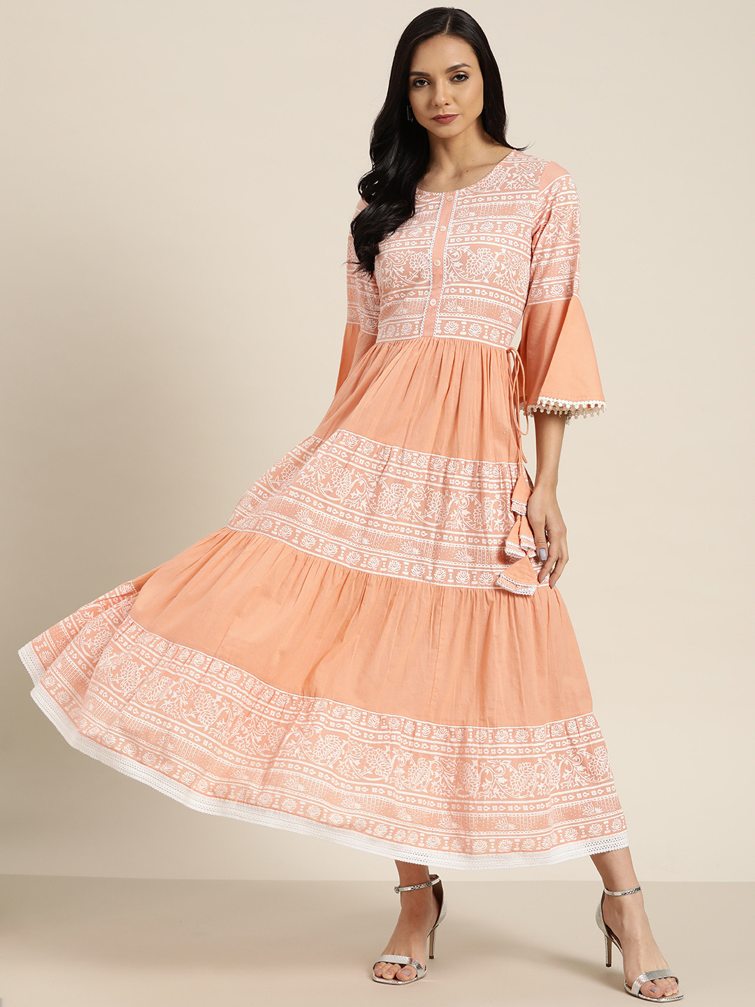 

Sangria Women Peach-Coloured & White Ethnic Print Tiered Maxi Dress