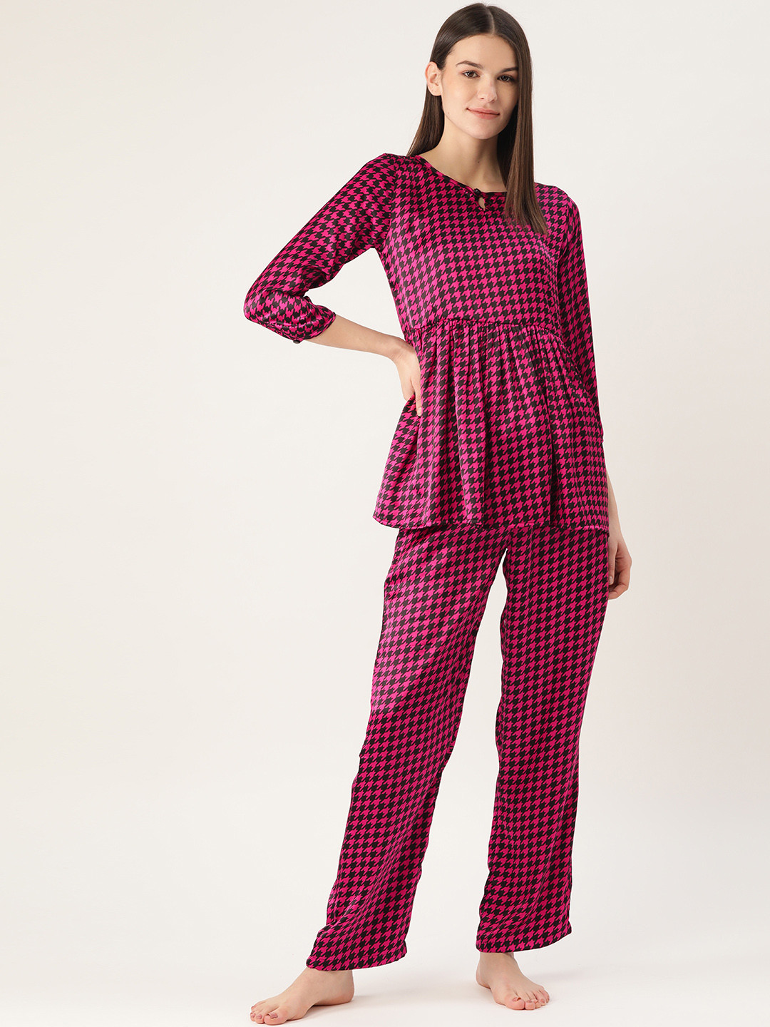 

Cottinfab Women Pink & Black Houndstooth Printed Night suit