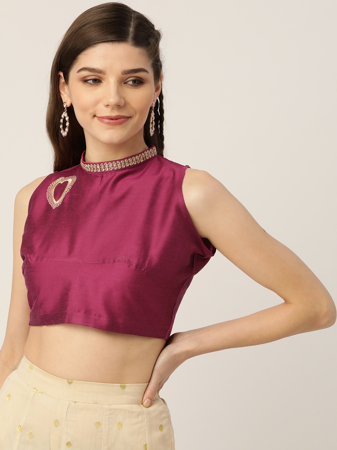 

tantkatha Women Magenta Solid Saree Blouse With Embroidered Detail