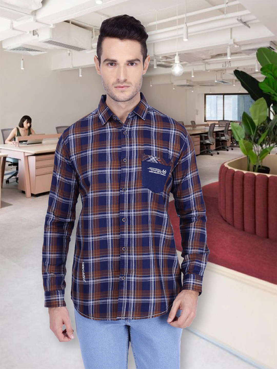 

Kuons Avenue Men Brown & Blue Slim Fit Checked Casual Shirt