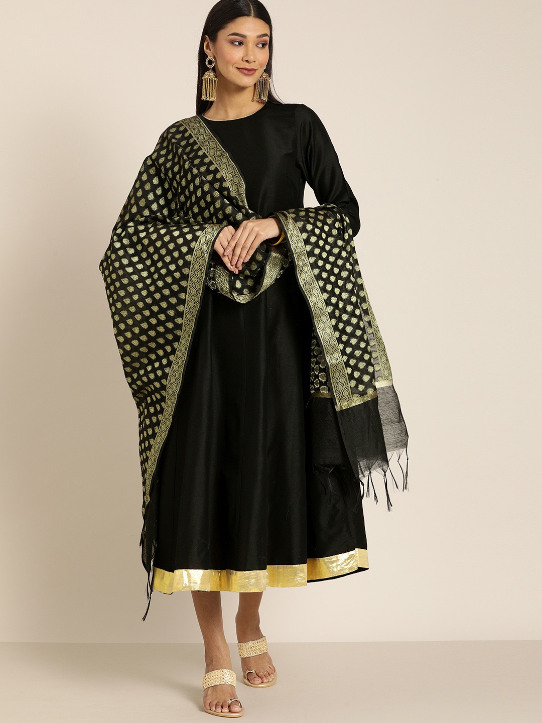 

all about you Women Black Solid Fit and Flare Dress with Dupatta