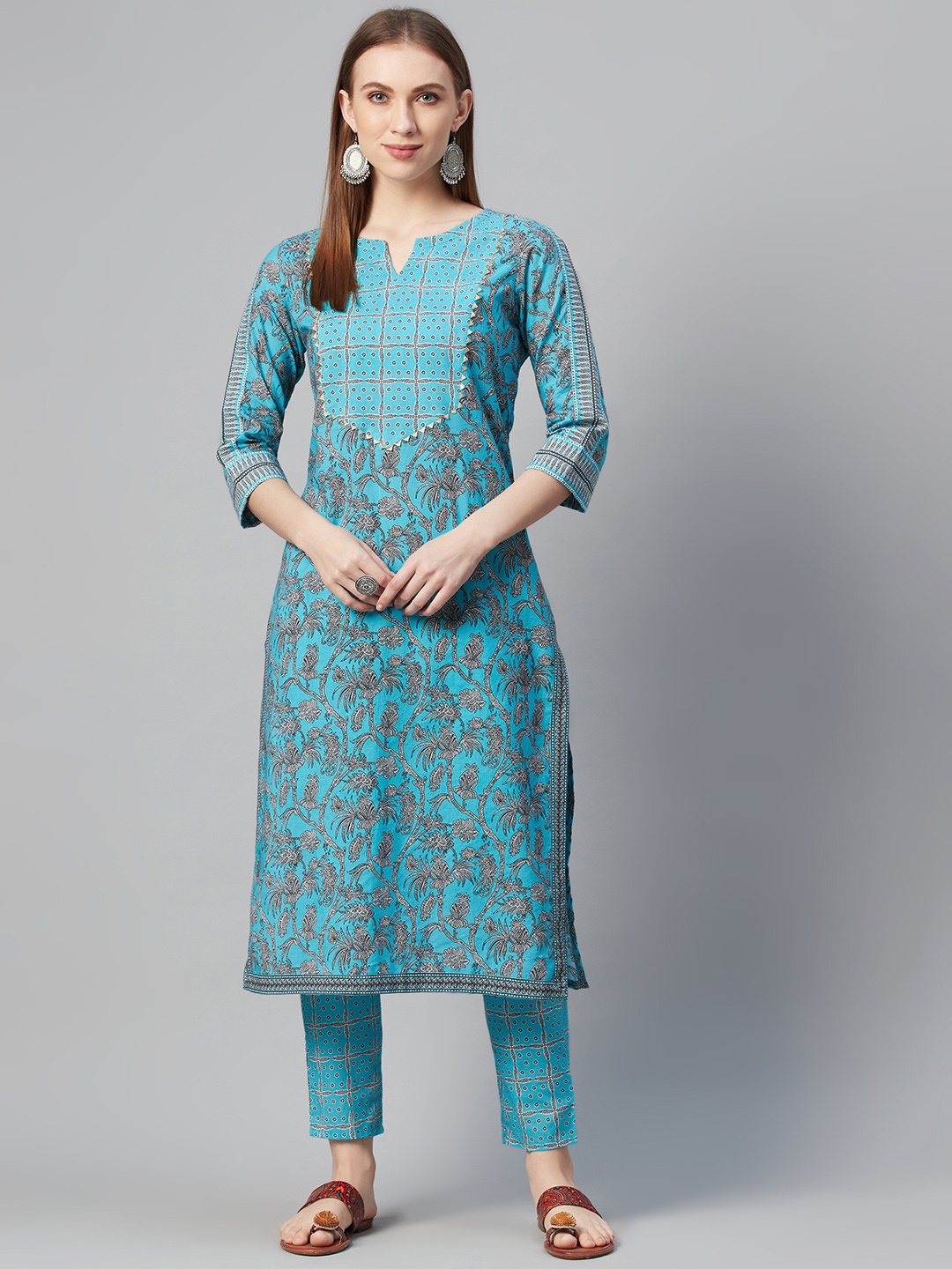 

ZIYAA Women Blue & Black Ethnic Motifs Screen Print Pure Cotton Kurta with Trousers