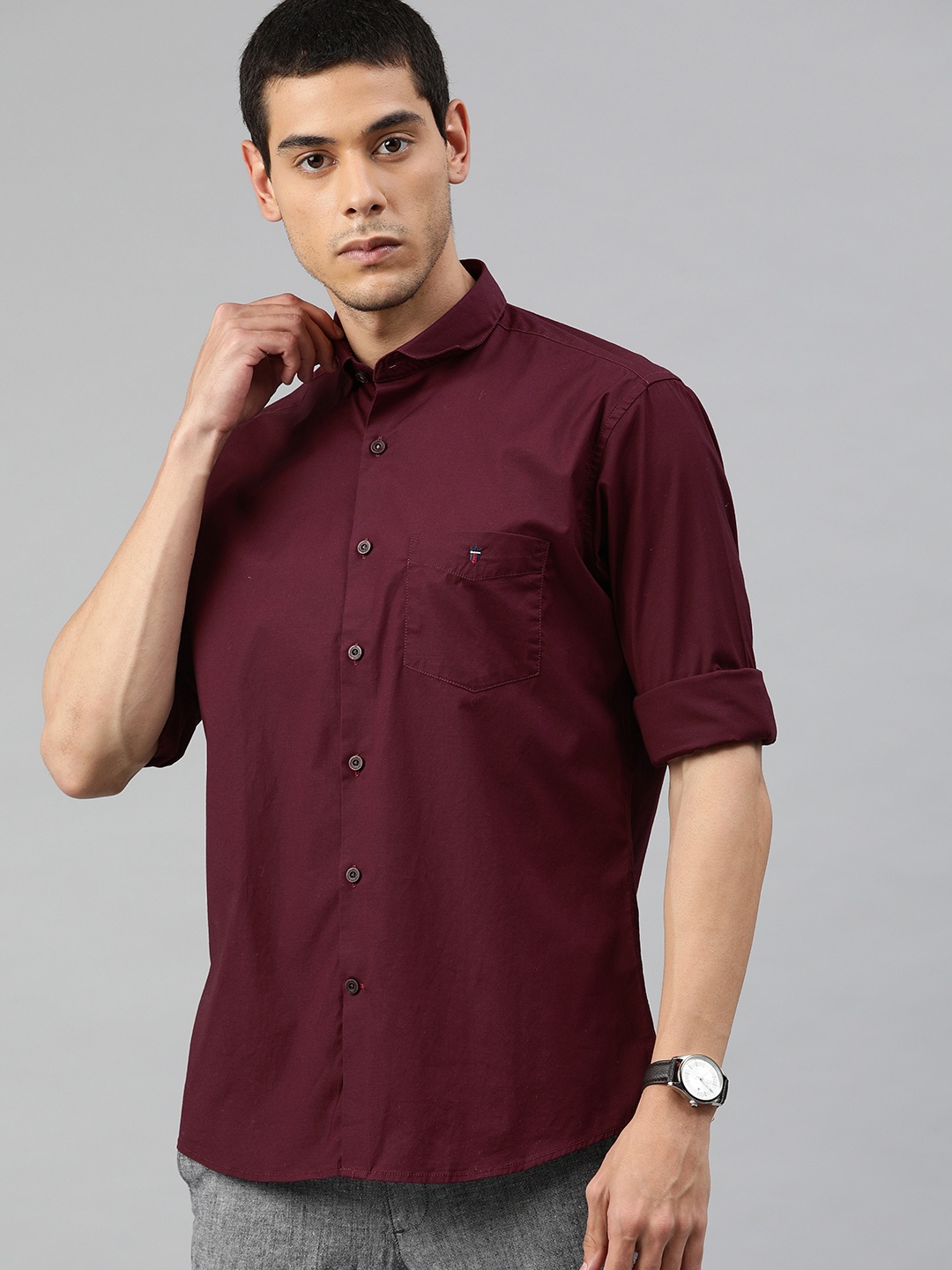 

Louis Philippe Sport Men Maroon Solid Slim Fit Casual Shirt