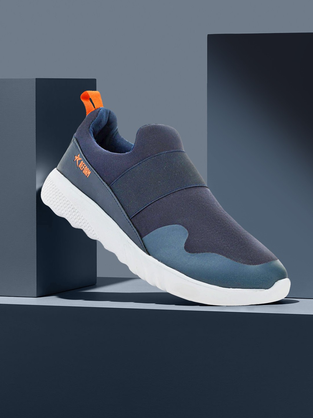 

REFOAM Men Navy Blue Running Shoes