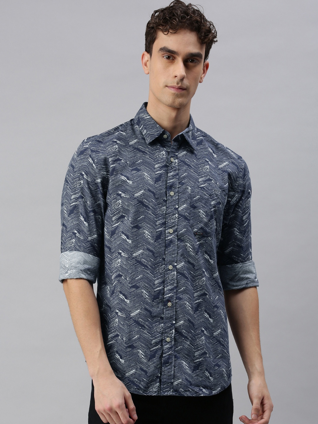 

Jack & Jones Men Navy Blue & White Slim Fit Printed Casual Shirt