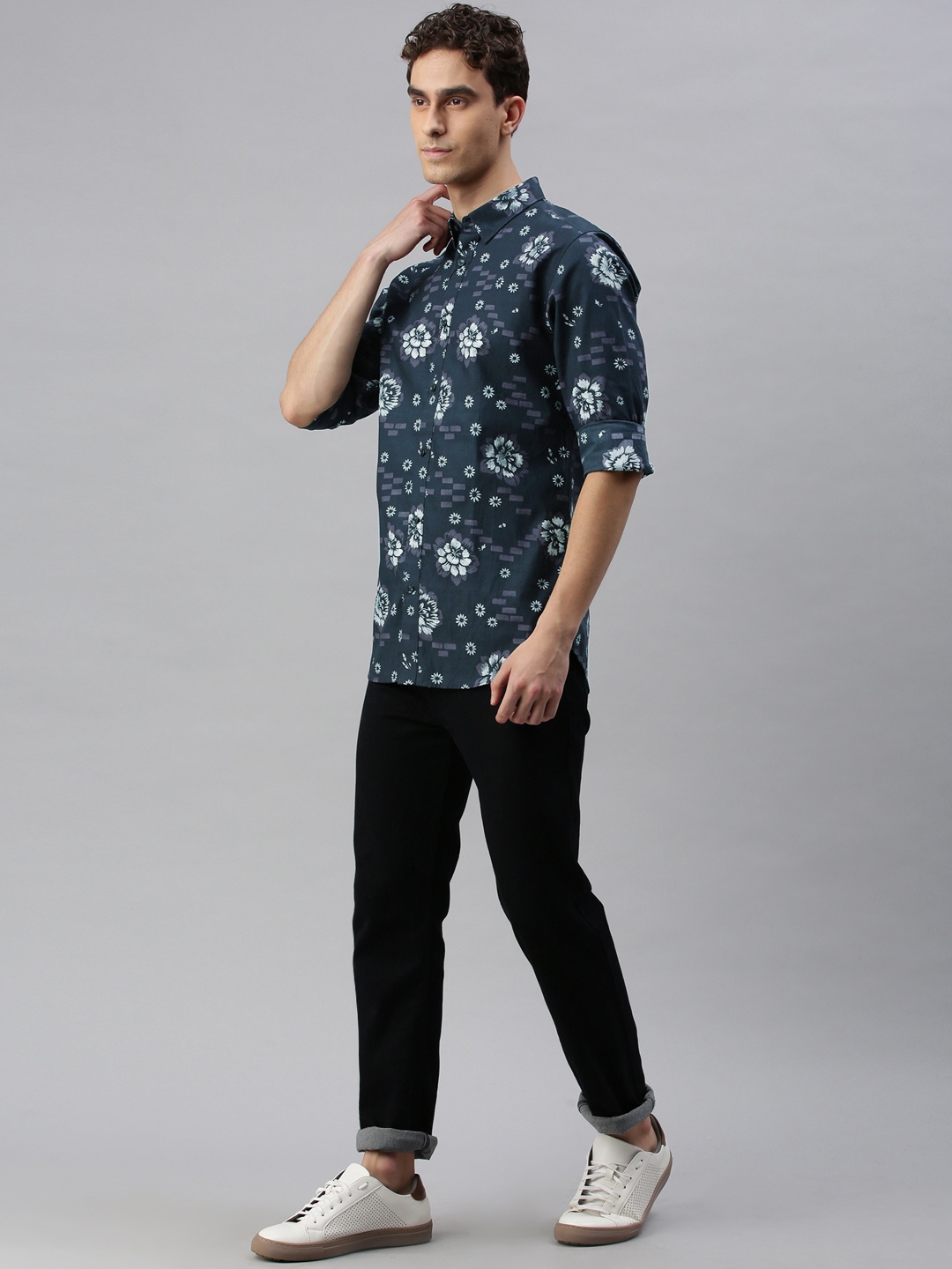 

Jack & Jones Men Navy Blue & White Slim Fit Printed Casual Shirt
