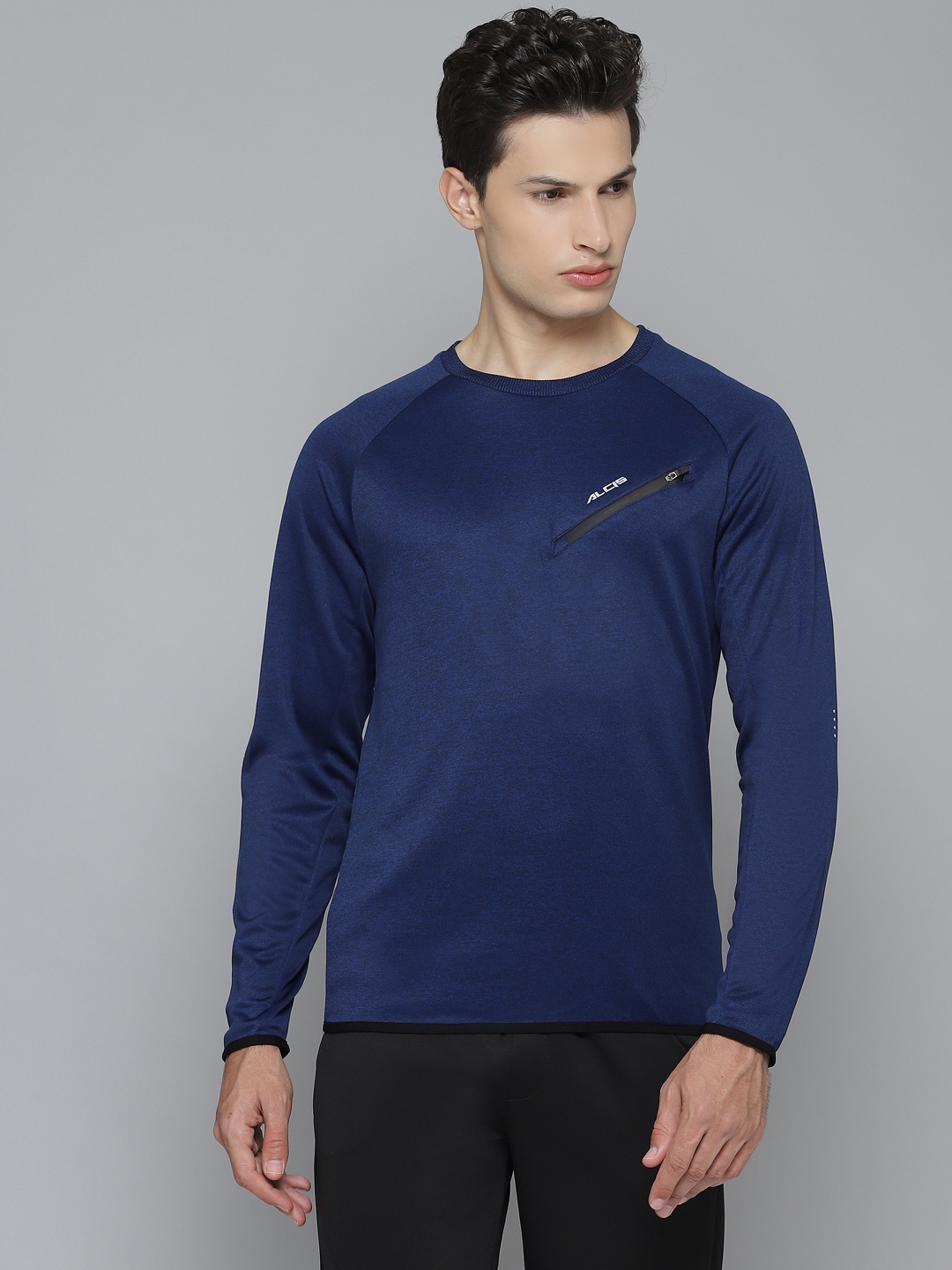 

Alcis Men Navy Blue Solid Pullover Running Sweatshirt