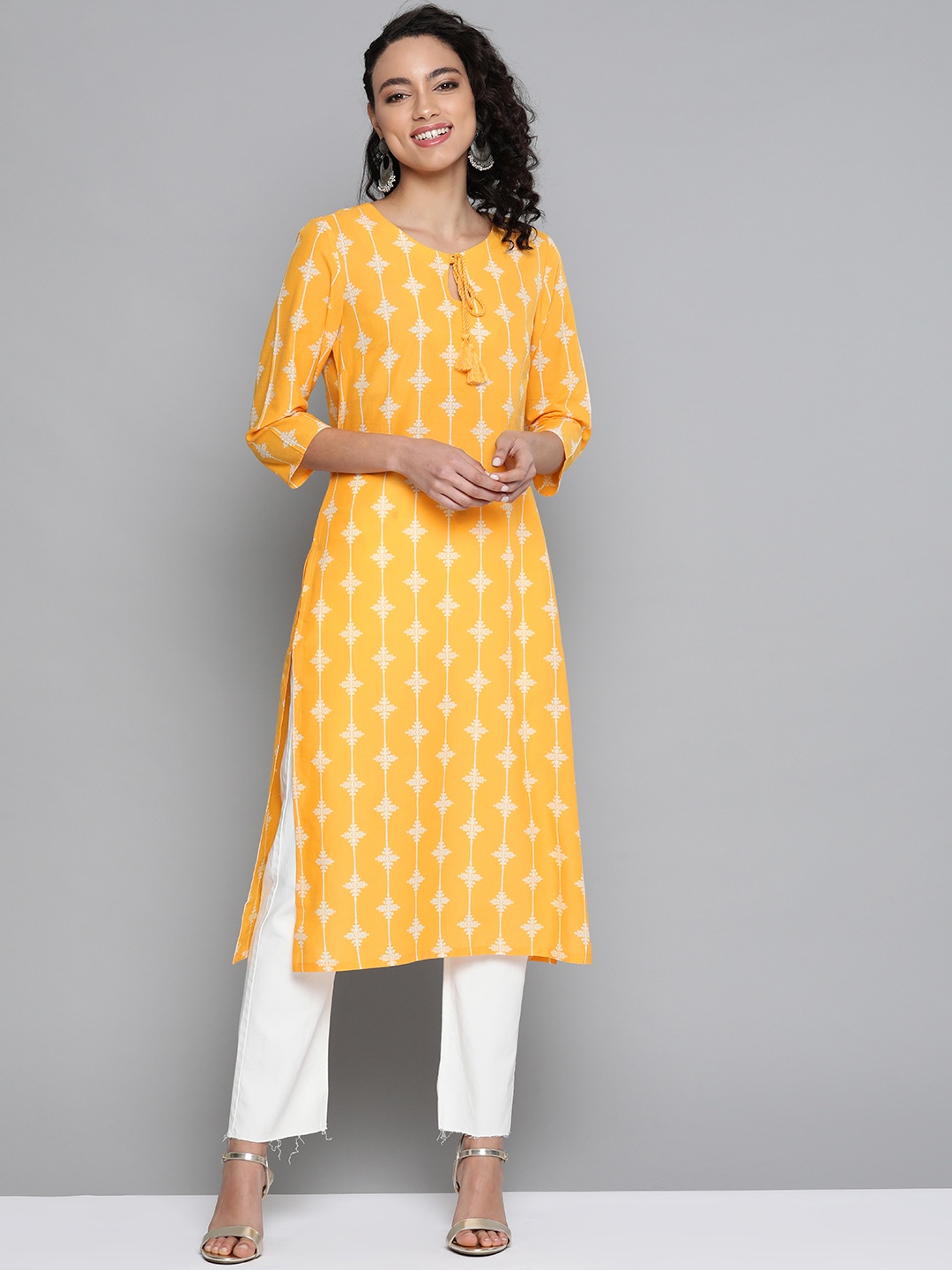 

HERE&NOW Women Mustard Yellow & Off-White Pure Cotton Geometric Print Straight Kurta