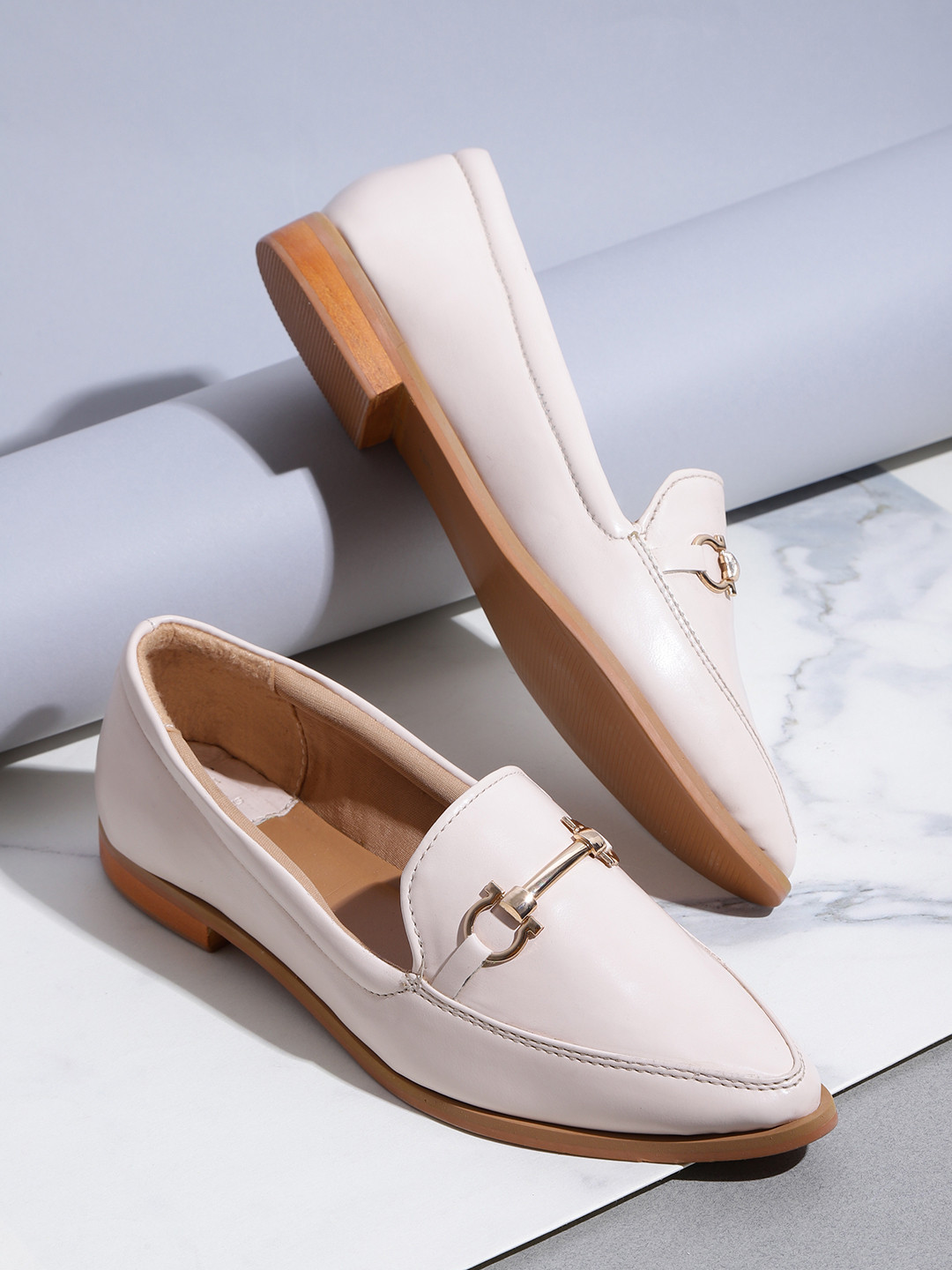 

her by invictus Women Cream-Coloured Solid Loafers