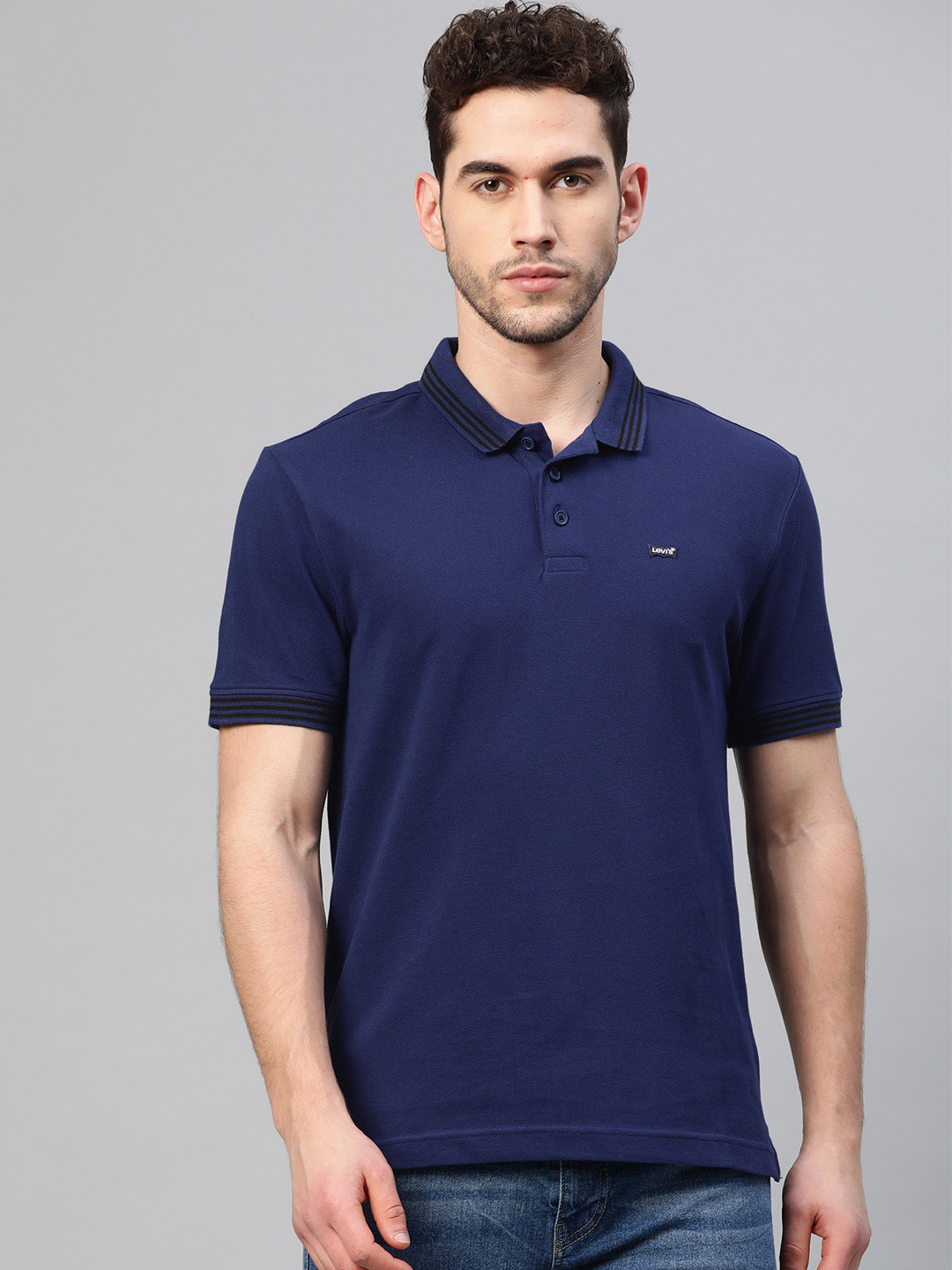 

Levis Men Blue Pure Cotton Solid Polo Collar Pure Cotton T-shirt