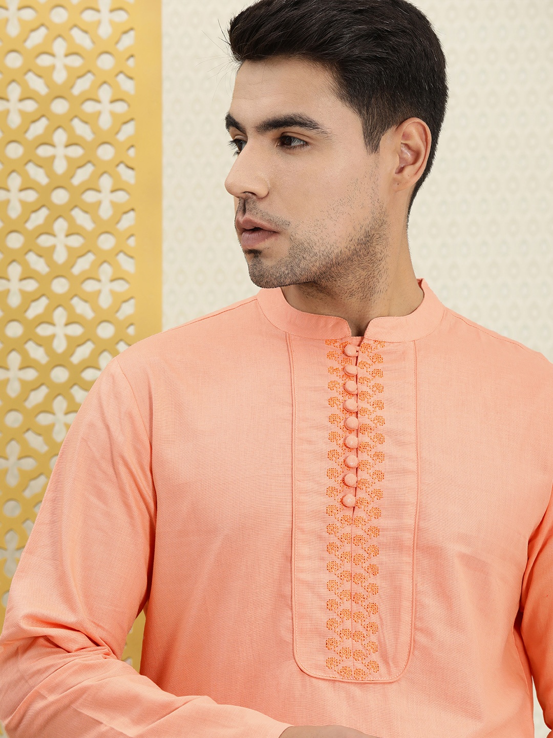 

House of Pataudi Men Peach-Coloured Solid Hand Embroidered Chikankari kurta