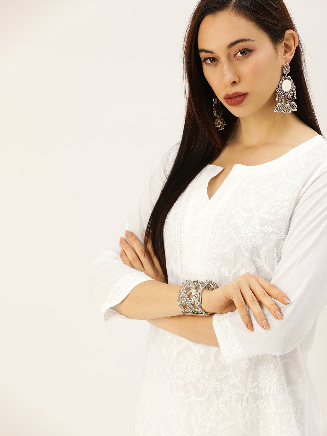 

House of Pataudi Women White Authentic Hand Embroidered Chikankari Kurta