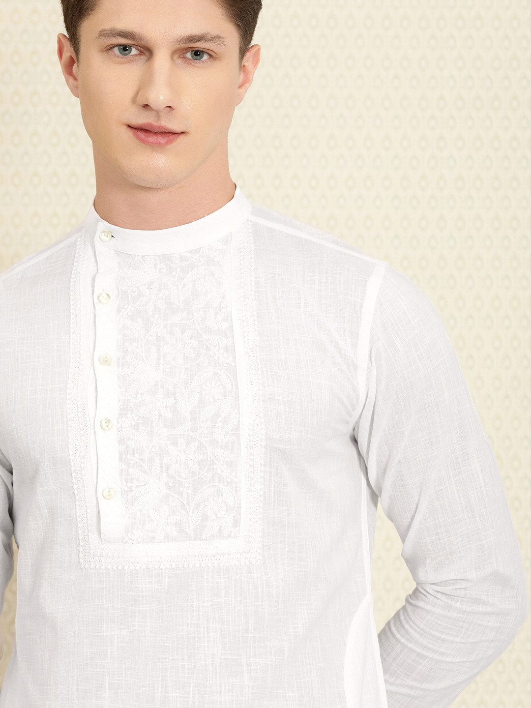 

House Of Pataudi Men White Floral Authentic Hand Embroidered Chikankari Kurta