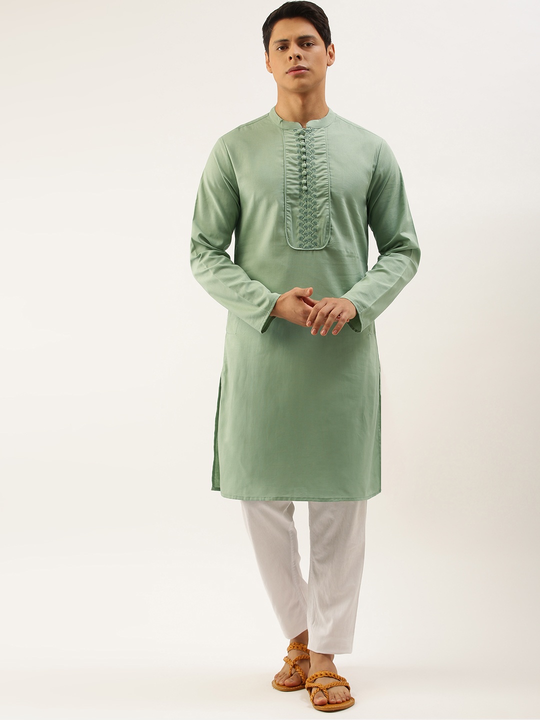 

House of Pataudi Men Green Solid Jashn Kurta With Thread Work