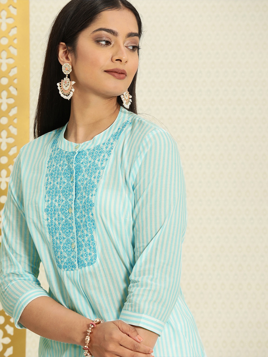 

House of Pataudi Green & White Striped Pure Cotton Kurti