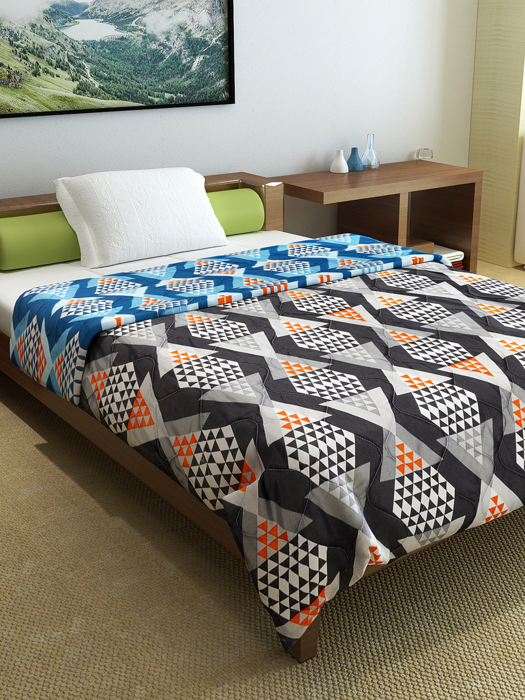 

Divine Casa Black & Orange Geometric Mild Winter 110 GSM Single Bed Comforter
