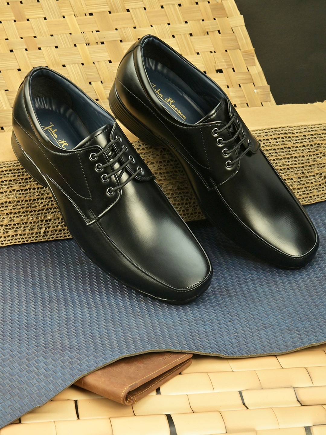 

John Karsun Men Black Solid Formal Derbys