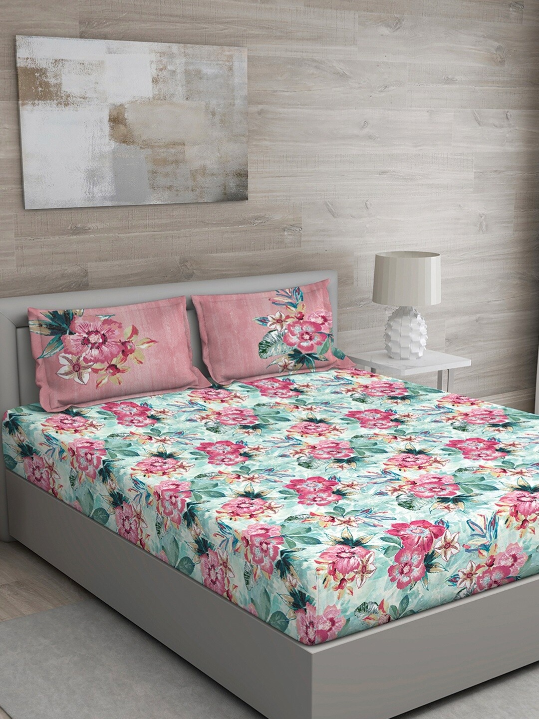 

GM Green & Pink Floral 150 TC Cotton 1 Super Queen Bedsheet with 2 Pillow Covers