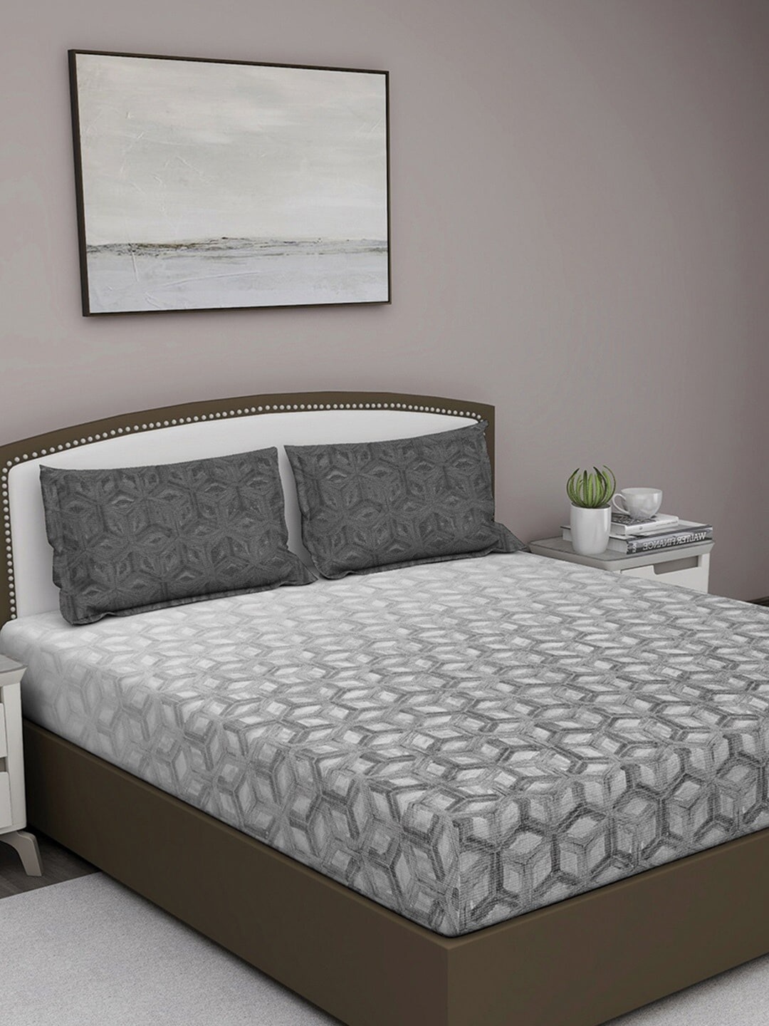 

GM Grey Geometric 180 TC Cotton 1 Super Queen Bedsheet with 2 Pillow Covers