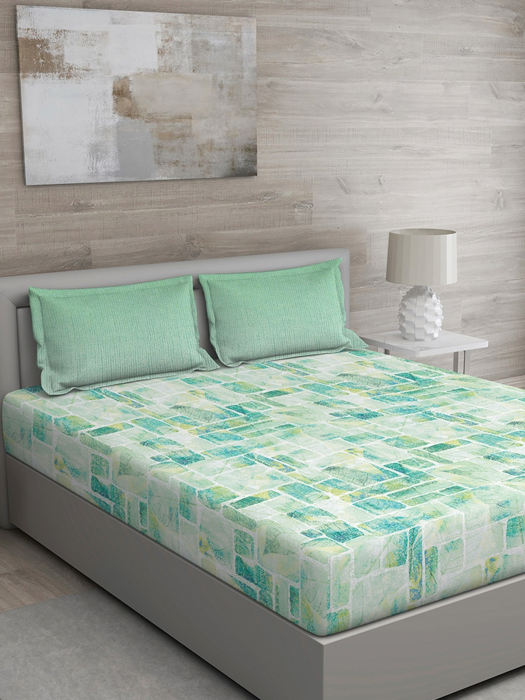 

GM Green Geometric 144 TC Cotton 1 Super Queen Bedsheet with 2 Pillow Covers