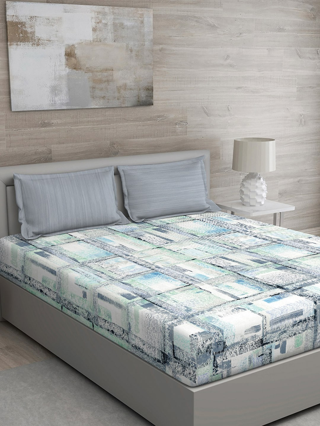 

GM Blue & Grey Geometric 144 TC Cotton 1 Super Queen Bedsheet with 2 Pillow Covers