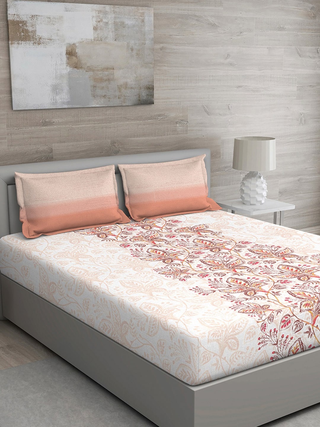 

GM Peach-Coloured & Beige Floral 144 TC Cotton 1 Super Queen Bedsheet with 2 Pillow Covers