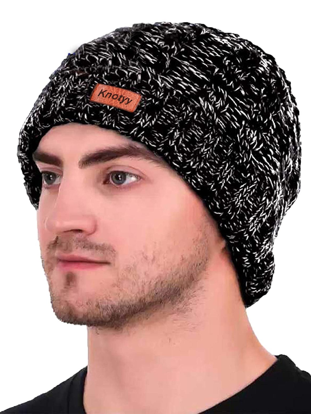 

Knotyy Unisex Black Solid Beanie