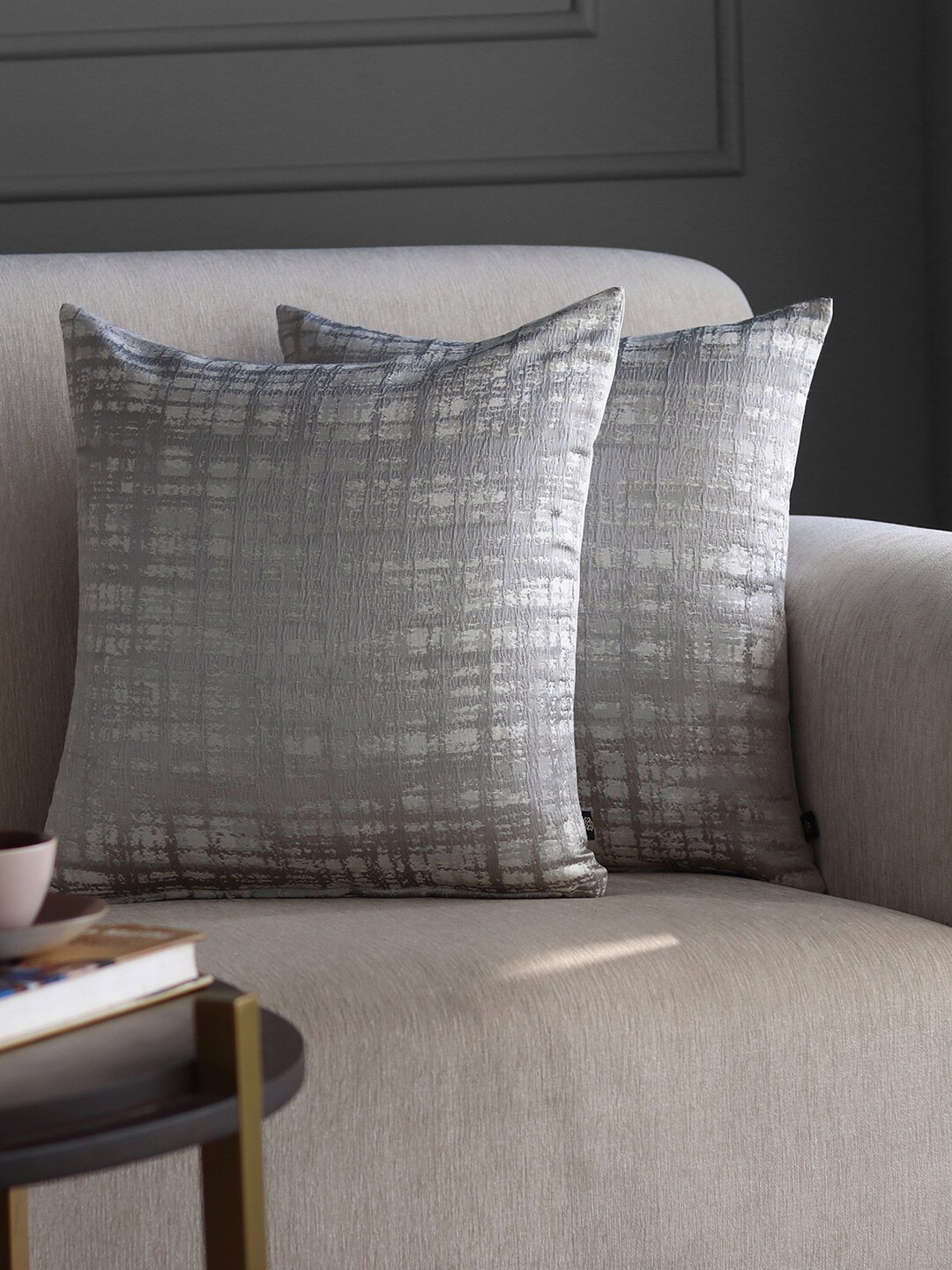 

GM Set Of 2 Silver-Coloured Self-Design Square Cushion Covers