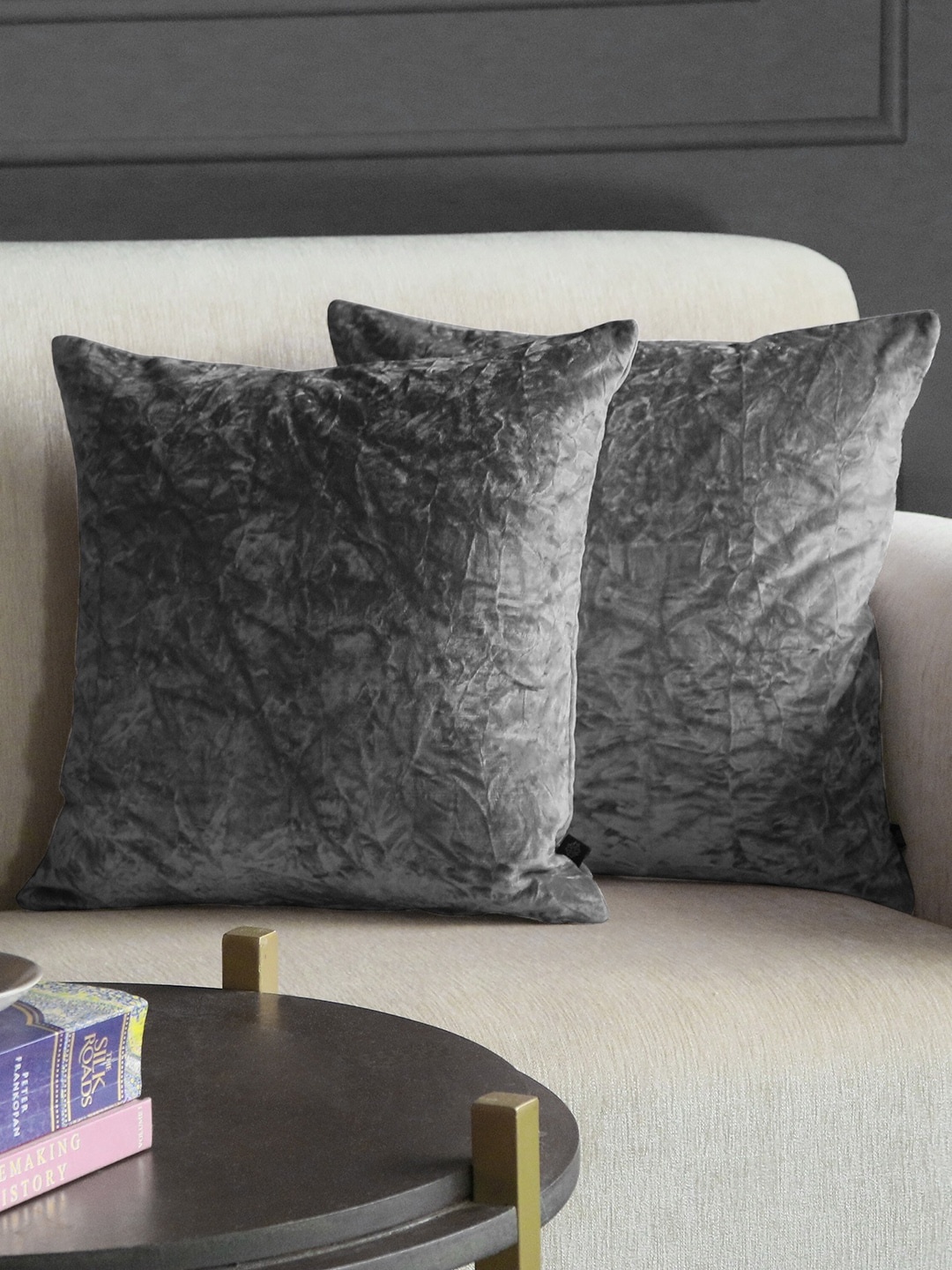 

GM Grey Set of 2 Solid Velvet Square Cushion Covers