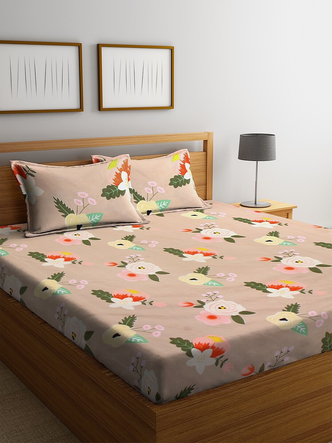 

KLOTTHE Beige Floral 210 TC Cotton 1 King Bedsheet with 2 Pillow Covers