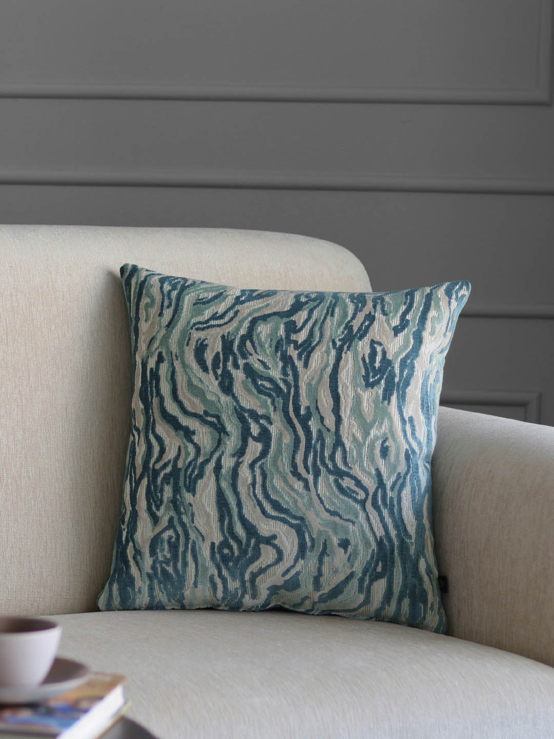 

GM Teal & Beige Single Abstract Square Cushion Cover