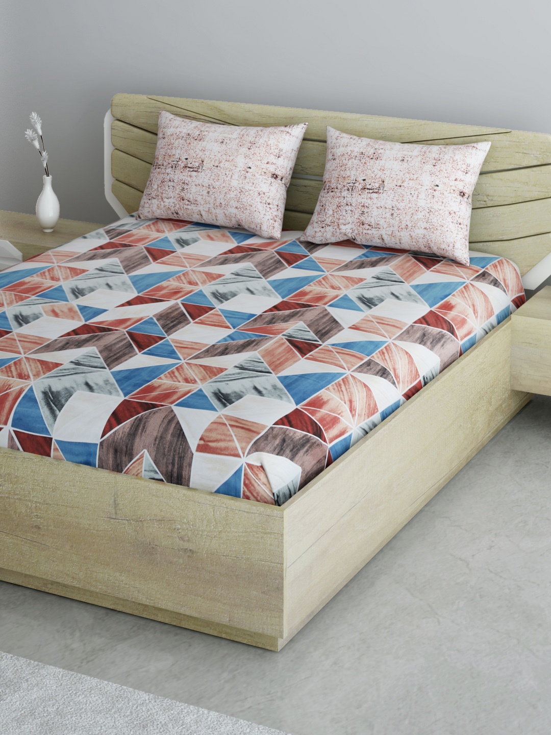 

Aura Blue & Brown Geometric 144 TC 120GSM Cotton 1 Queen Bedsheet with 2 Pillow Covers