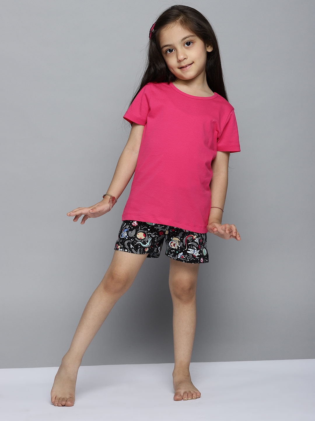 

YK Girls Fuchsia & Black Pure Cotton Solid Night Suit