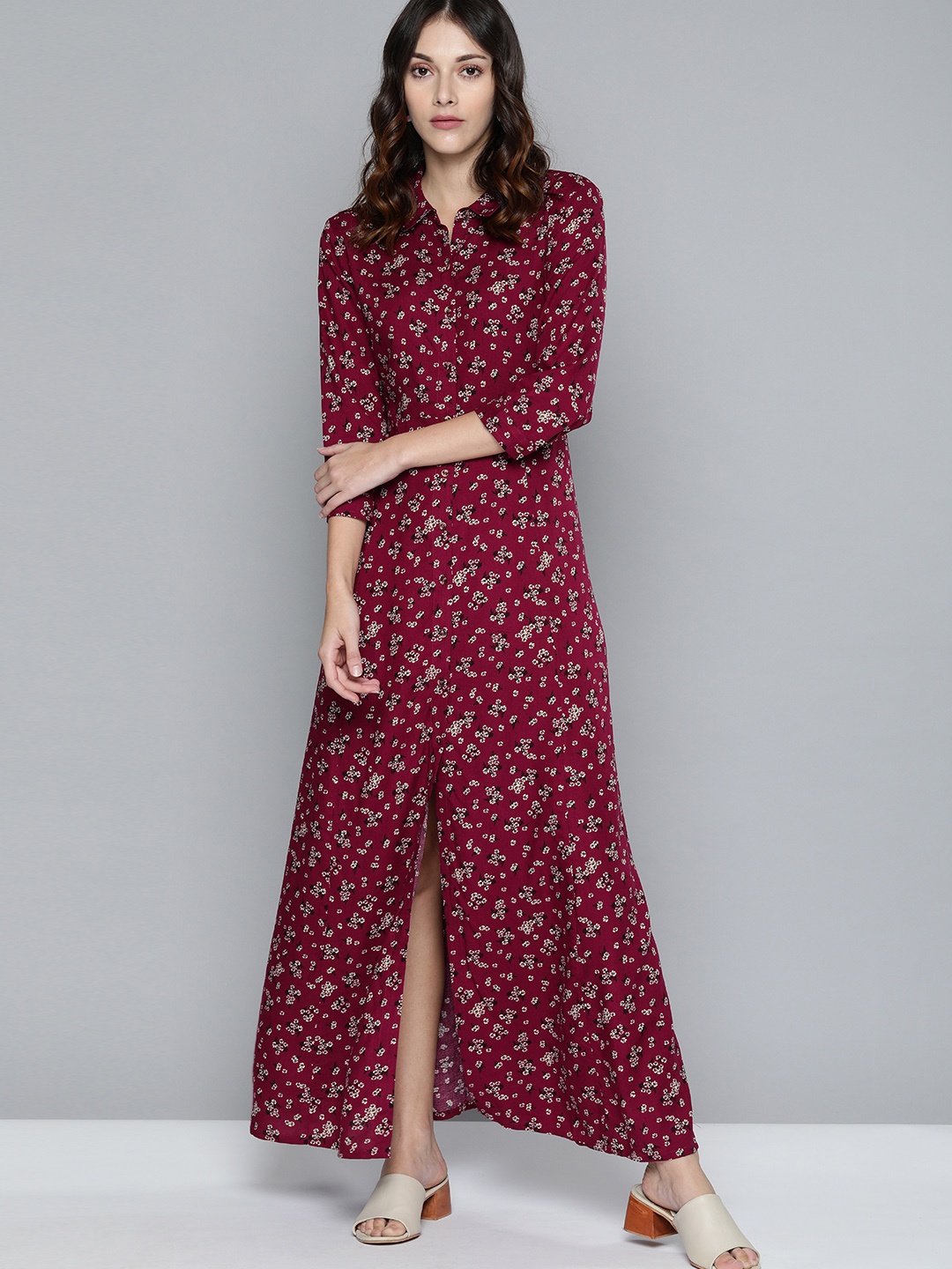 

Chemistry Maroon & Off-White Floral Printed Maxi Dress