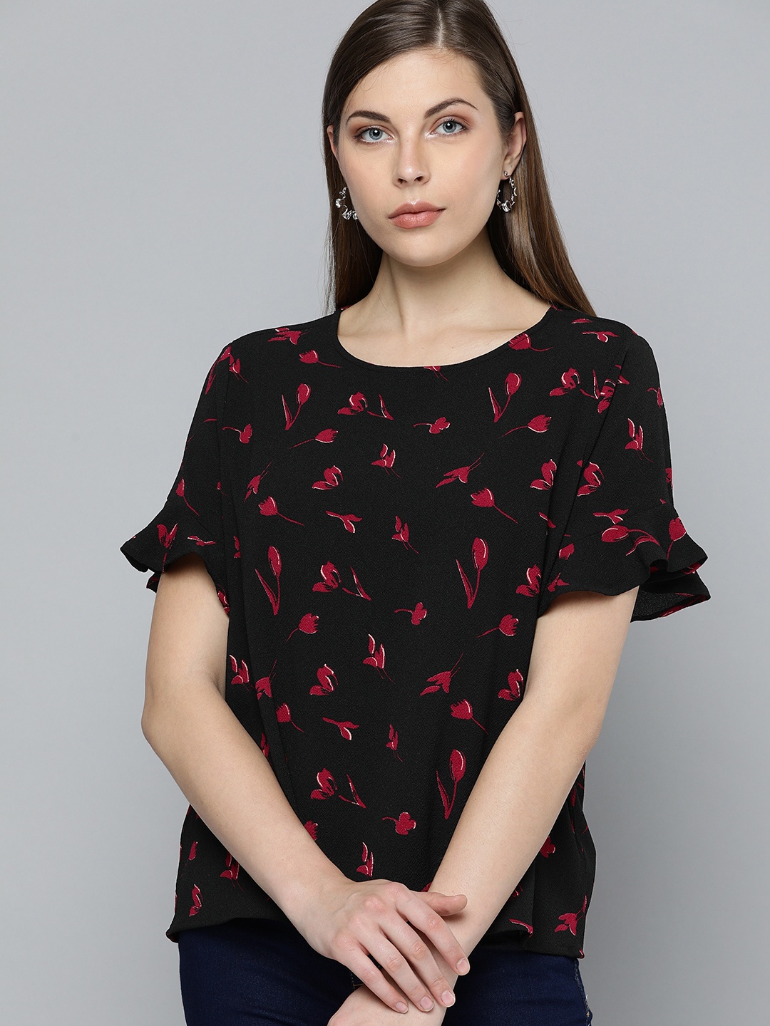 

Chemistry Black & Red Floral Printed Top with Ruffled Sleeves