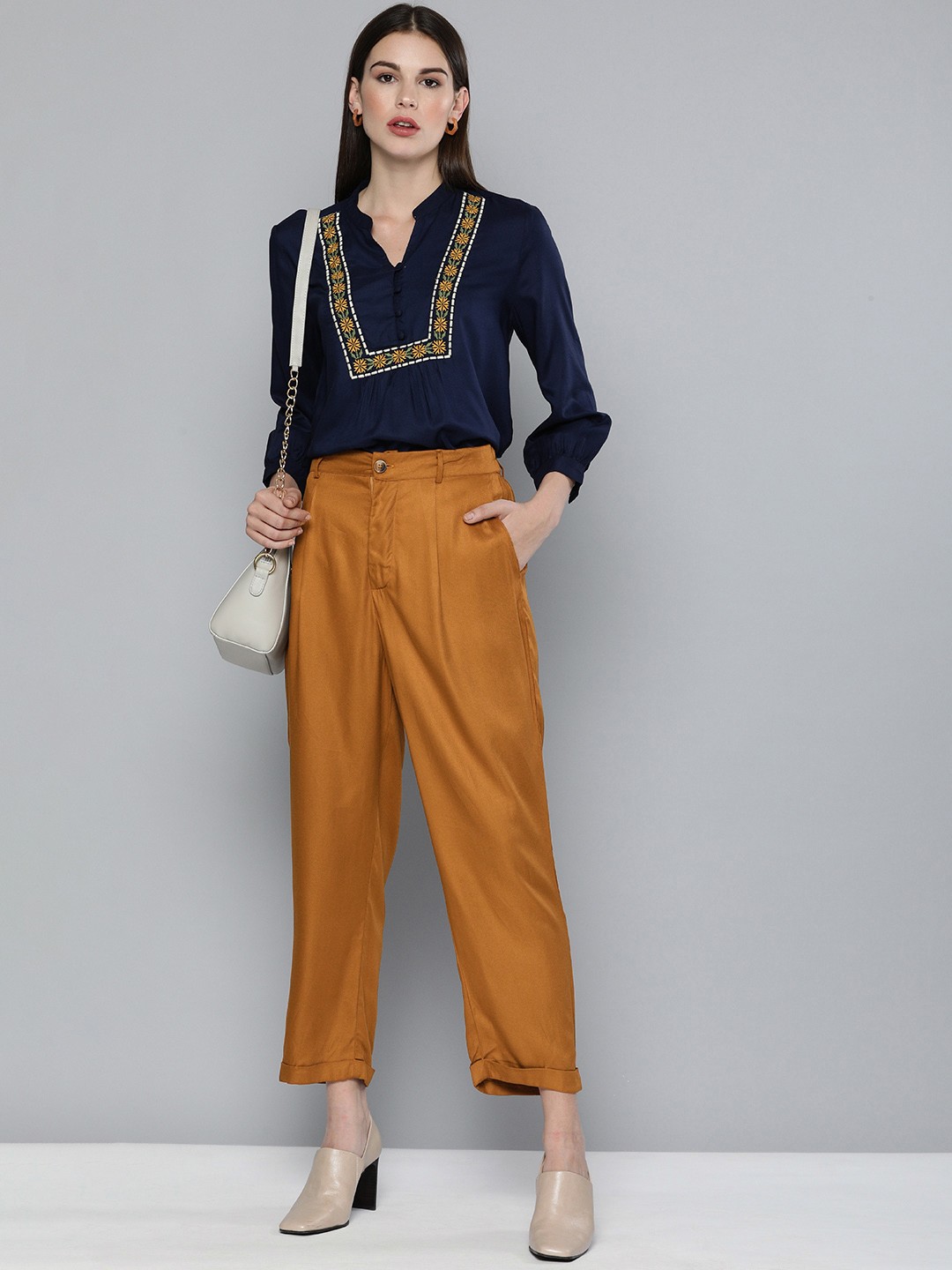 

Chemistry Women Mustard Yellow Regular Fit Solid Pleated Parallel Trousers