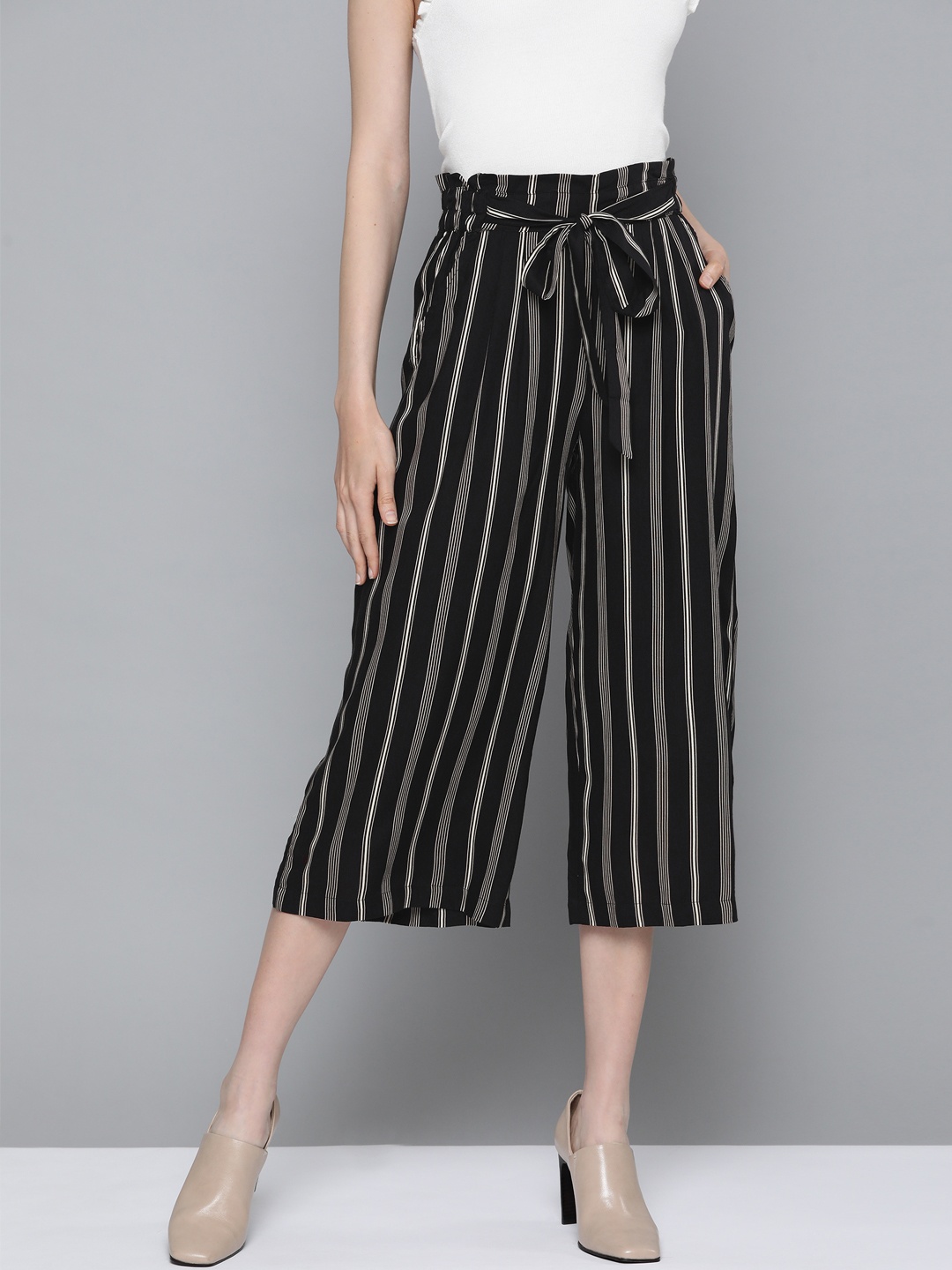 

Chemistry Women Black & White Regular Fit Striped Culottes