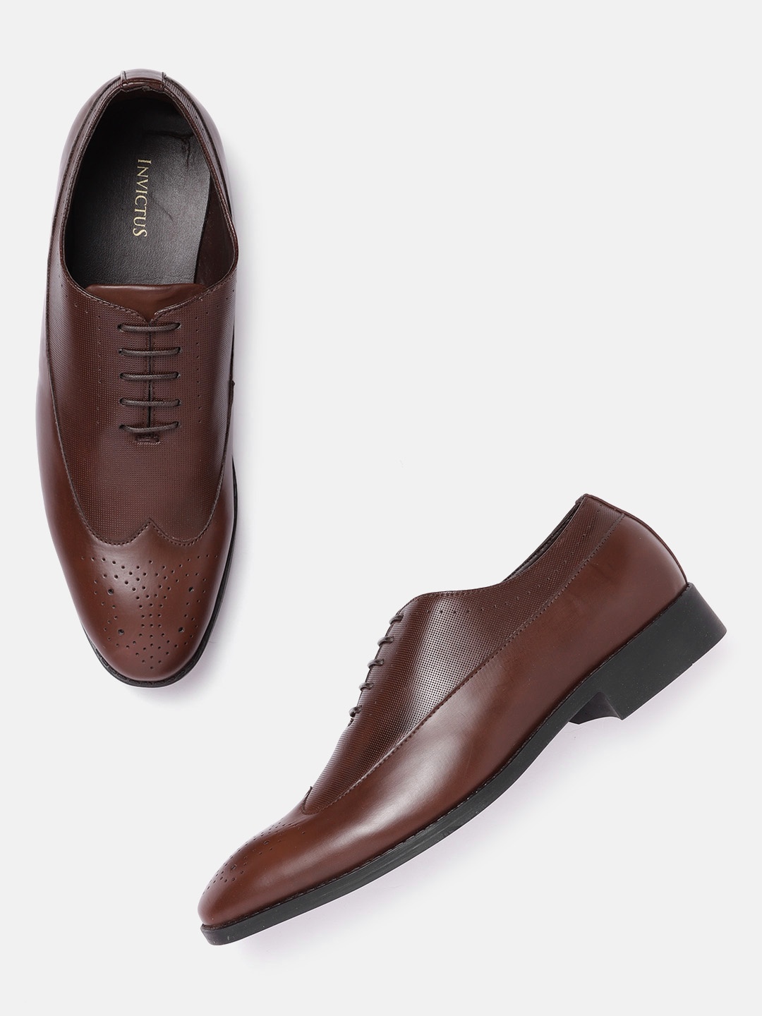 

INVICTUS Men Coffee Brown Textured Formal Oxfords