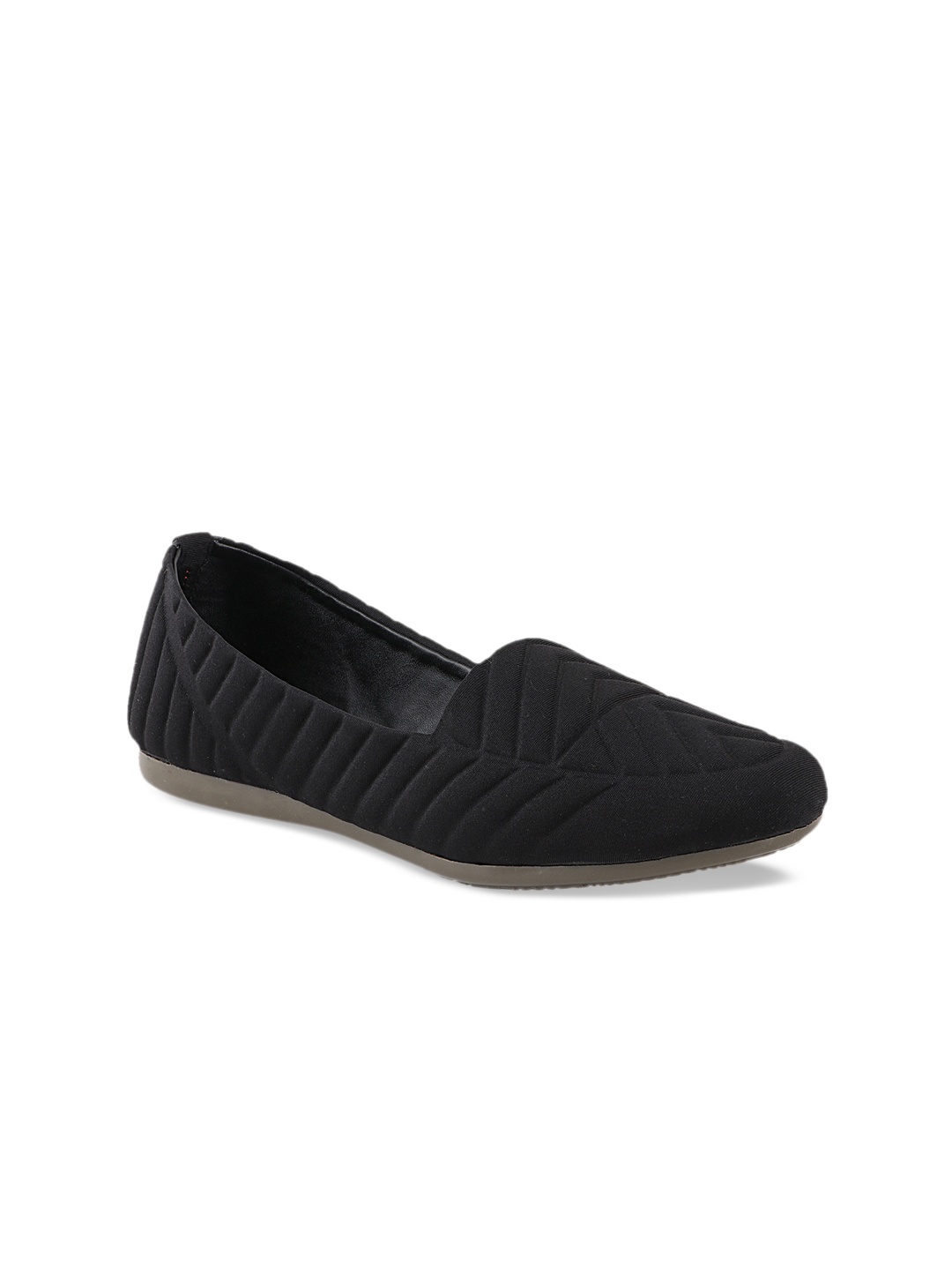 

Shoetopia Women Black textured Mojaris