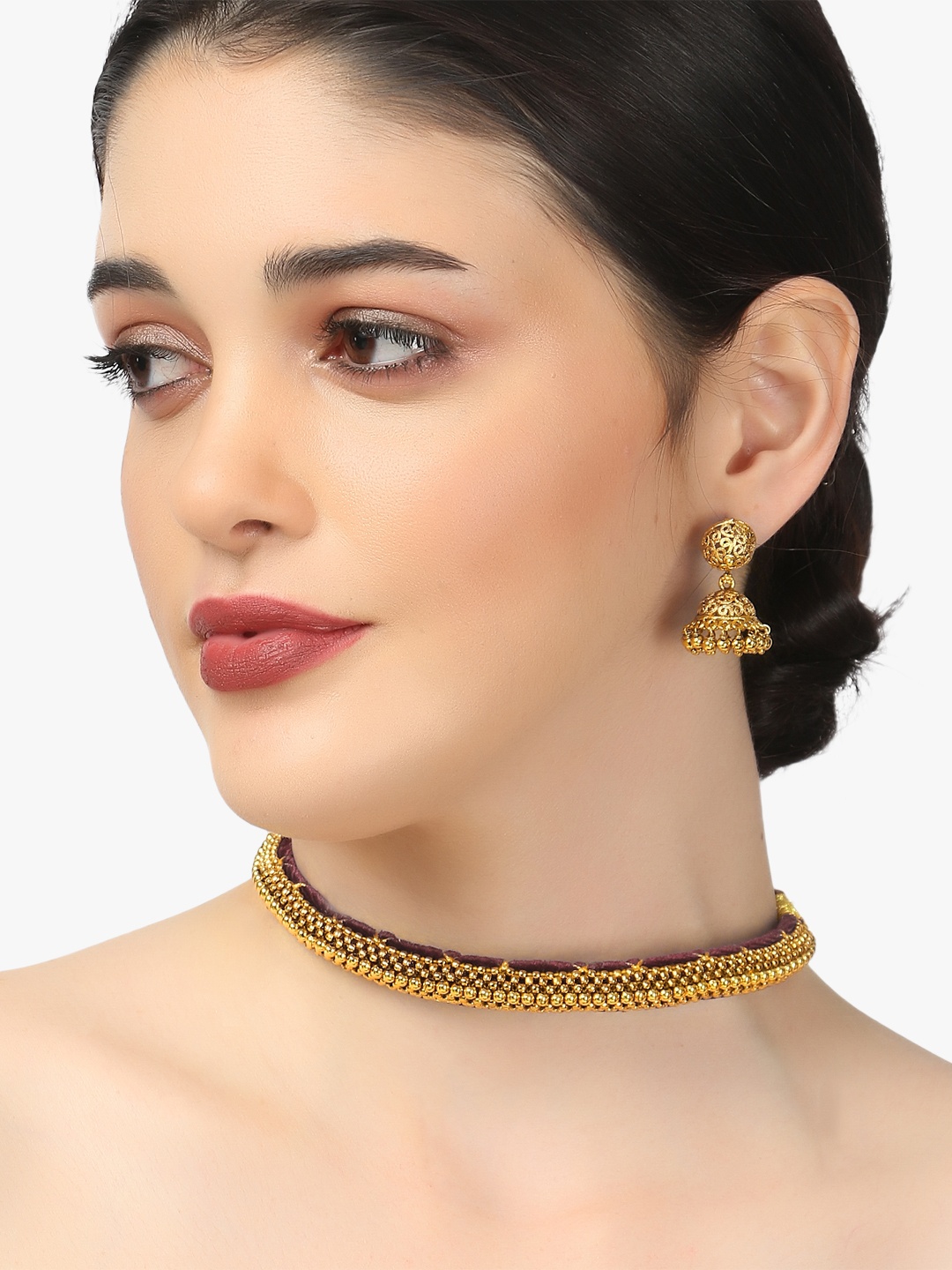 

Adwitiya Collection 4CT Gold-Plated Choker Jewellery Set with Thread Detailing