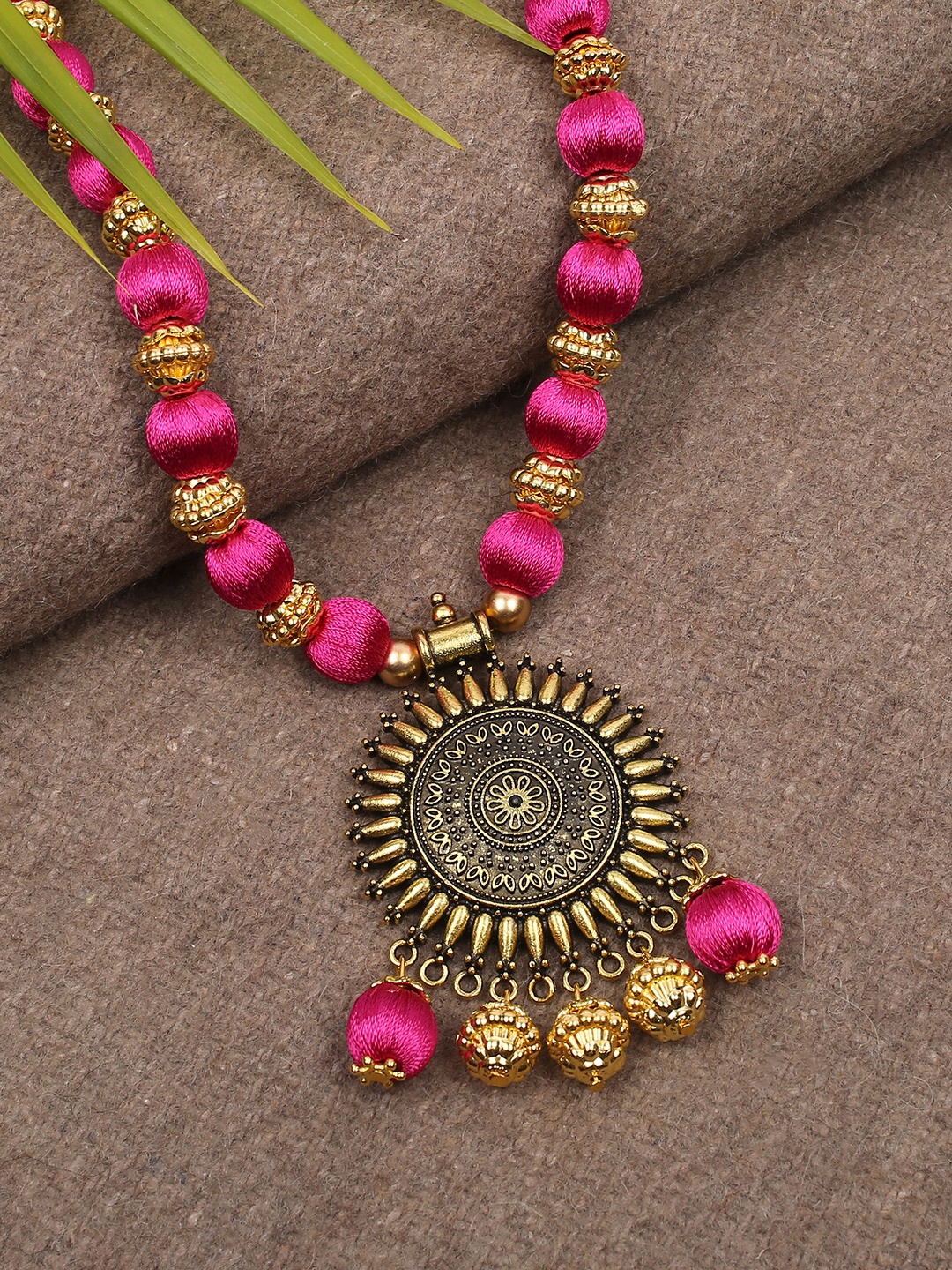 

AKSHARA Red & Gold-Toned Handmade Silk Thread Necklace